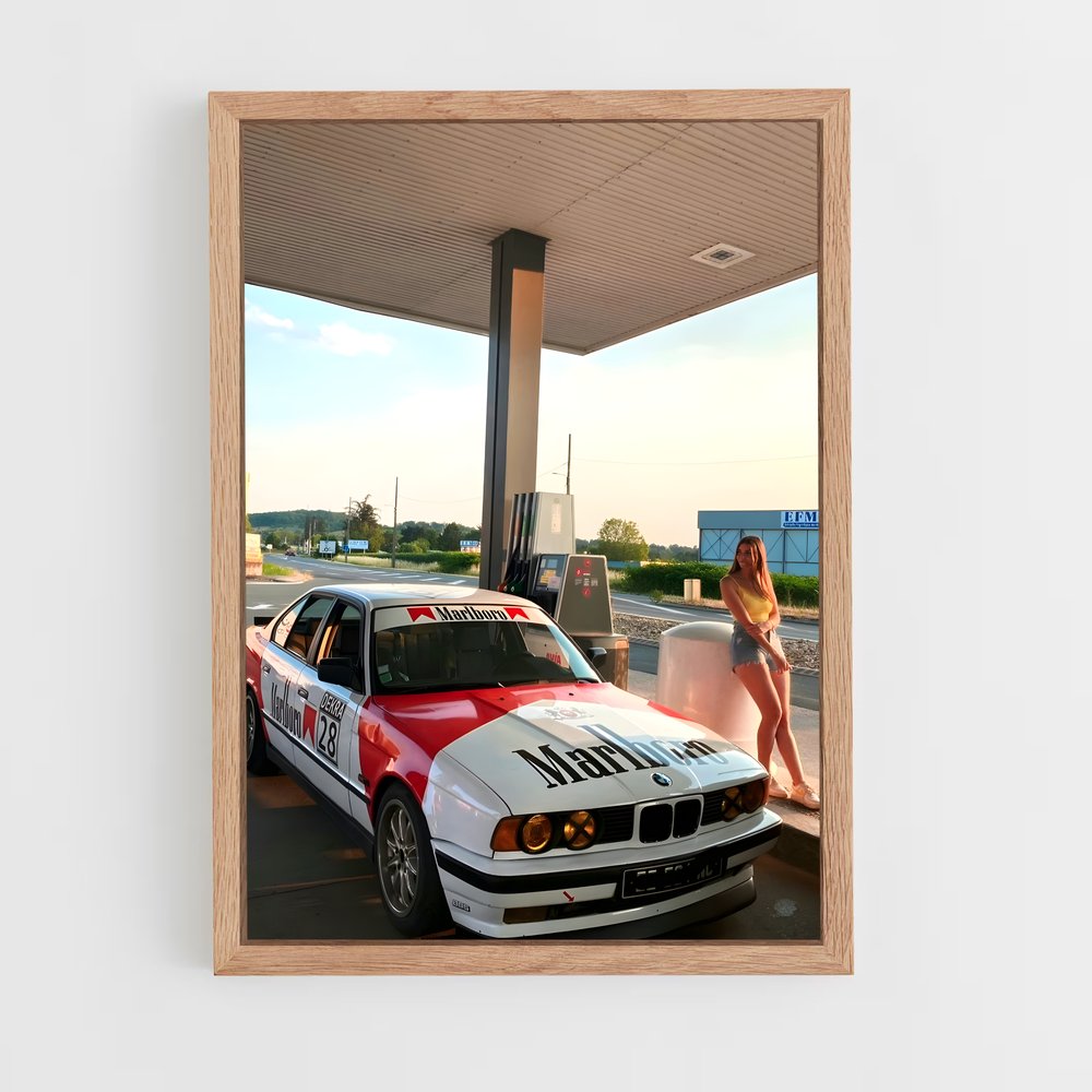 Poster Femme et Moteurs – affiche BMW (vue 4)